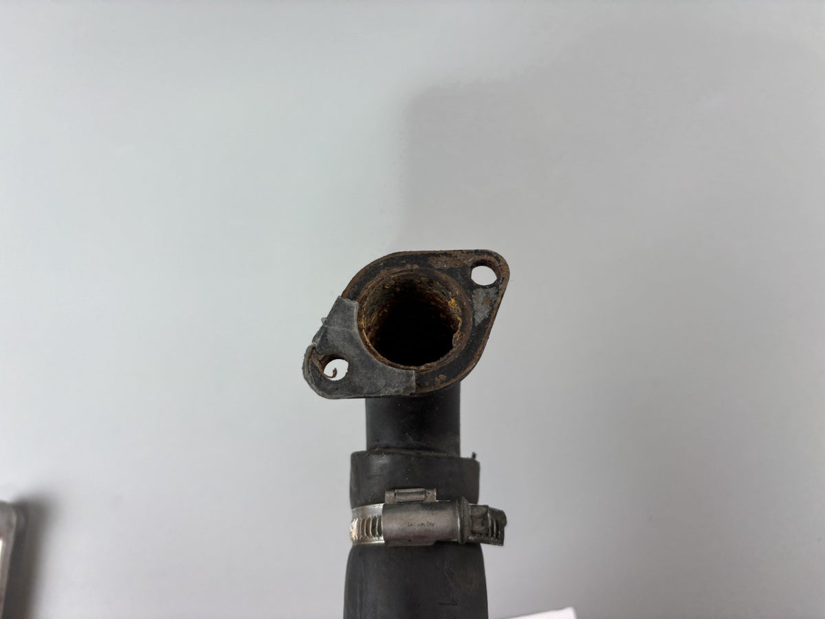 Triumph Daytona 955 T 595 Kühlerschlauch Cooler Pipeline Leitung
