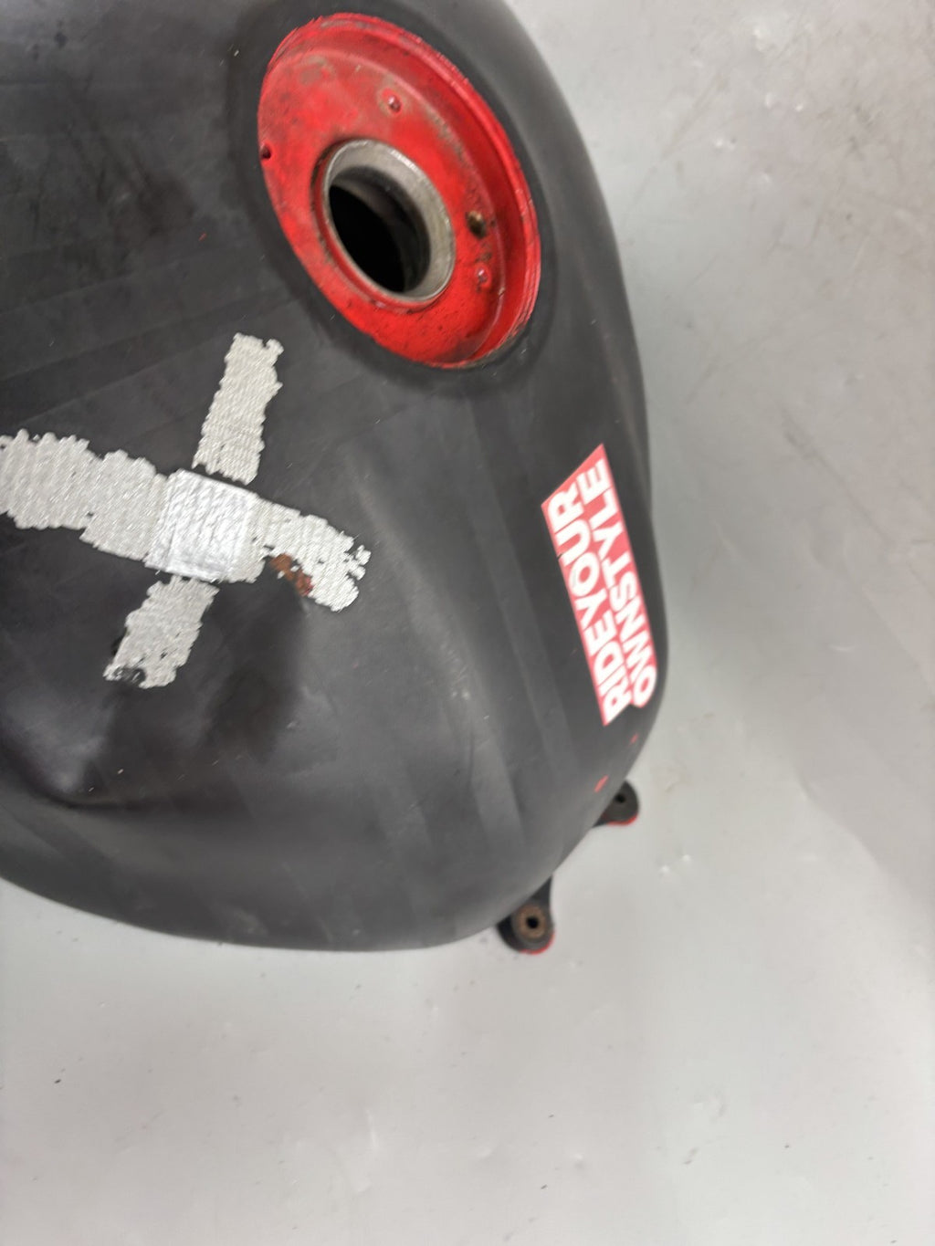 Suzuki SV650 N AV Tank Benzintank Kraftstofftank Fuel Gas Gasoline