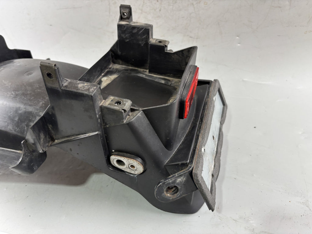 Yamaha FZS600 Fazer RJ02 Heckuntersicht Radlauf Fender Cover untere Verkleidung