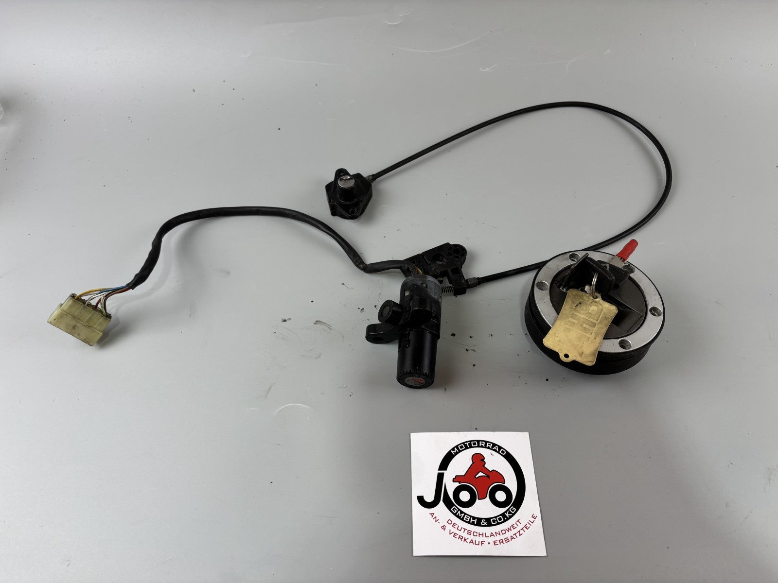 Triumph Daytona 955 T 595 Schlosssatz Zündschloss Sitzbank Tankschloss Key