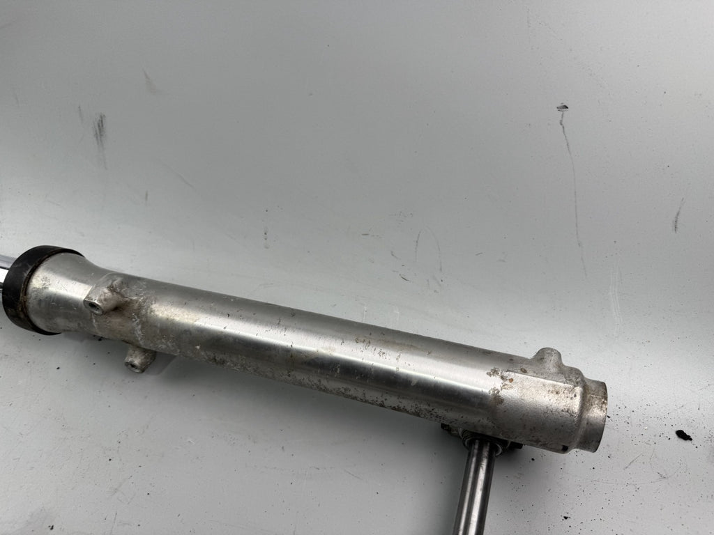 Suzuki GN250 NJ42A Gabel Standrohr Tauchrohr Fork Absorber Shoks Federung