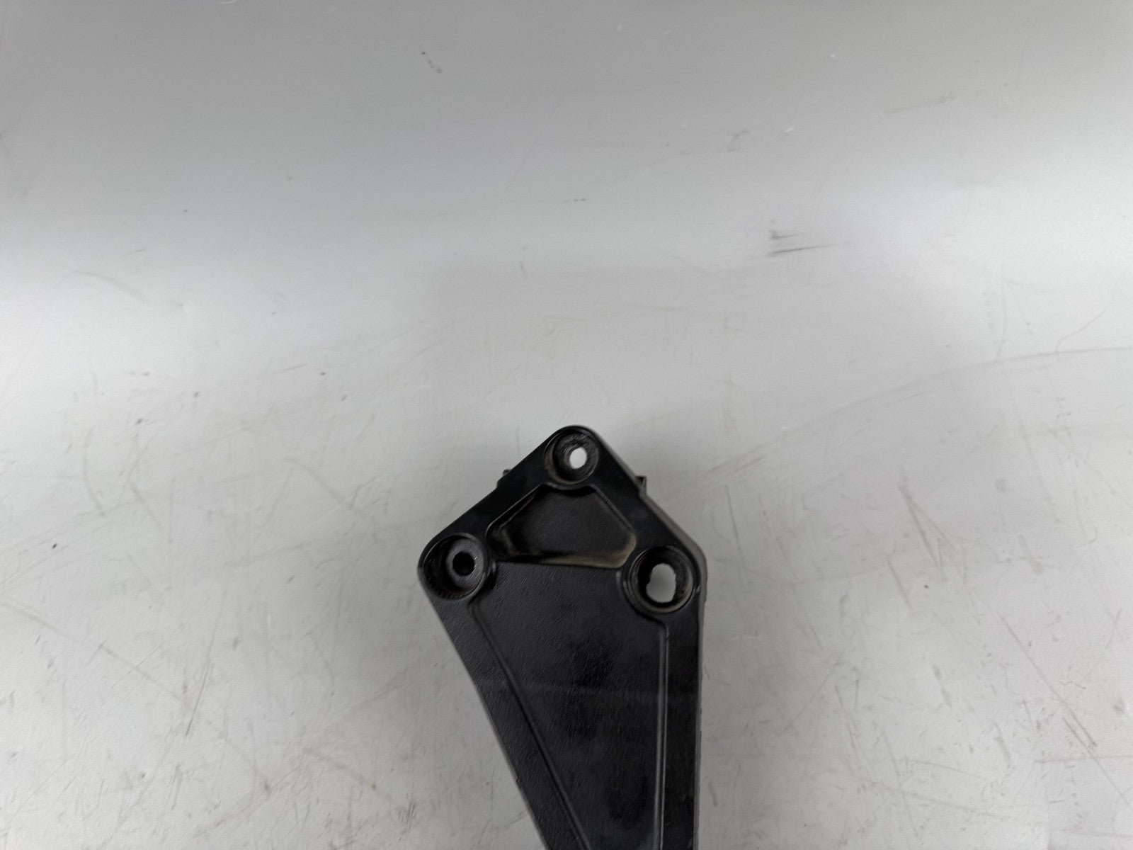 Triumph Daytona 1200 T300D Fußrastenanlage Soziusfußraste hinten back rechts rig