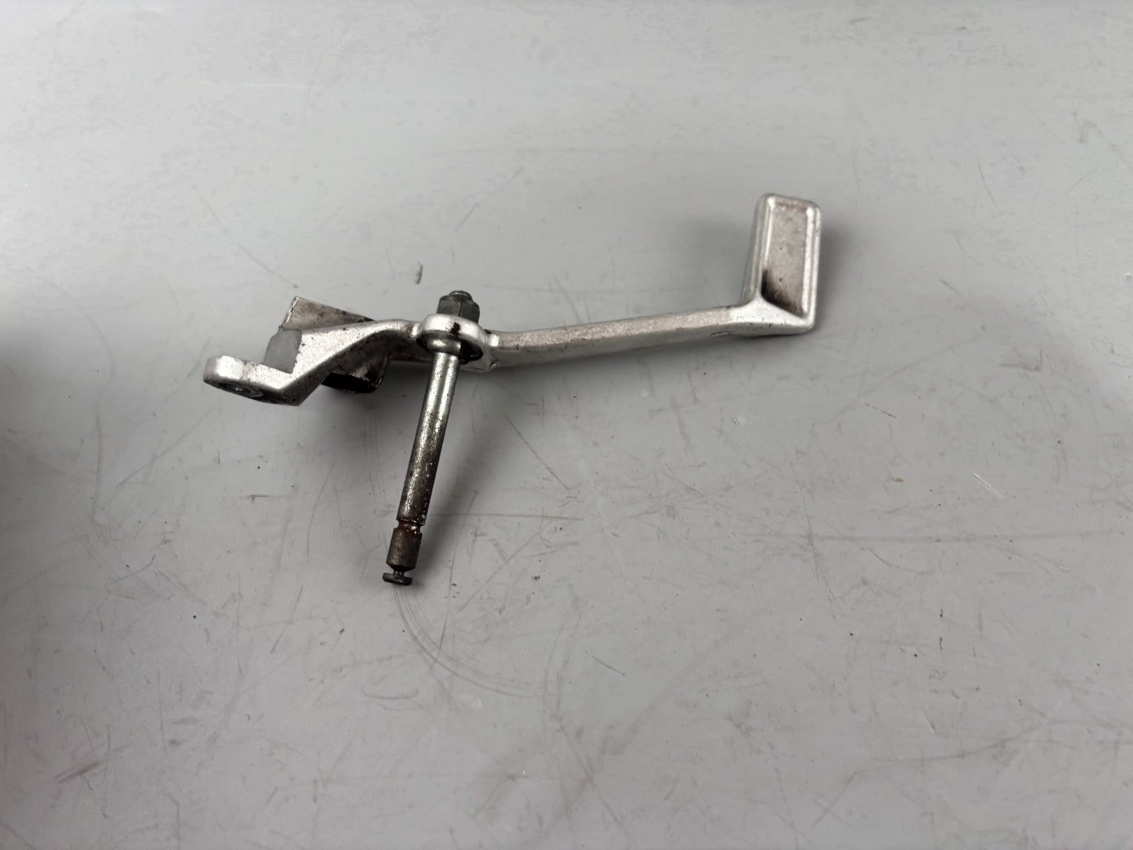 Yamaha XJR1200 4PU Bremspedal Brake Bremse Bremshebel Fußpedal