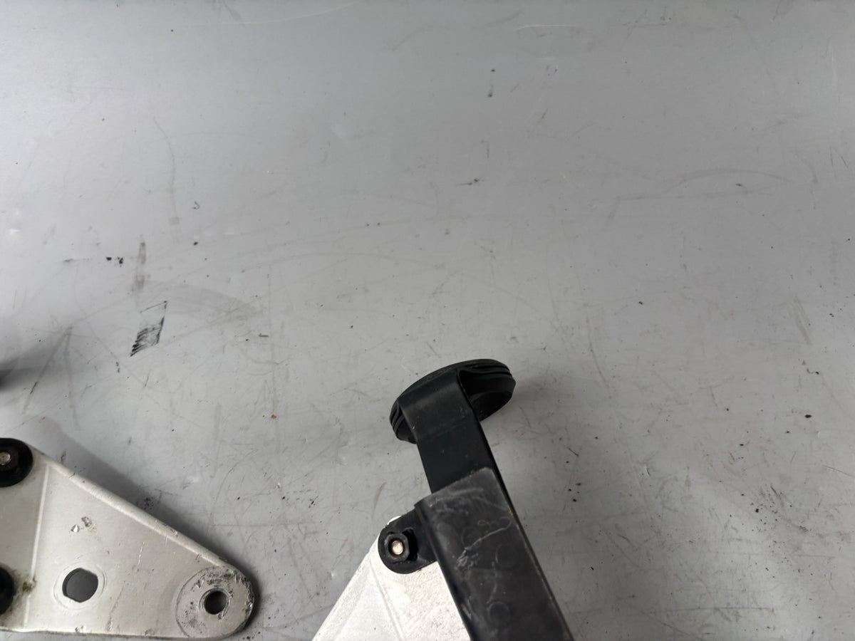 Suzuki GSX 750 AE Inazuma Blinkerhalter Scheinwerferhalter Holder Gabel