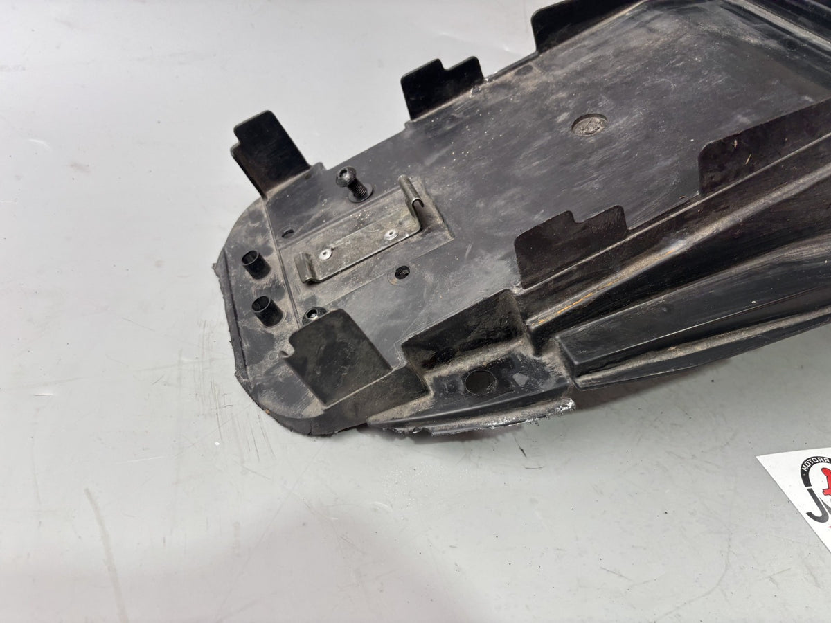 Suzuki GSX 750 AE Inazuma Heckuntersicht Spritzschutz Cover Radlauf Fender