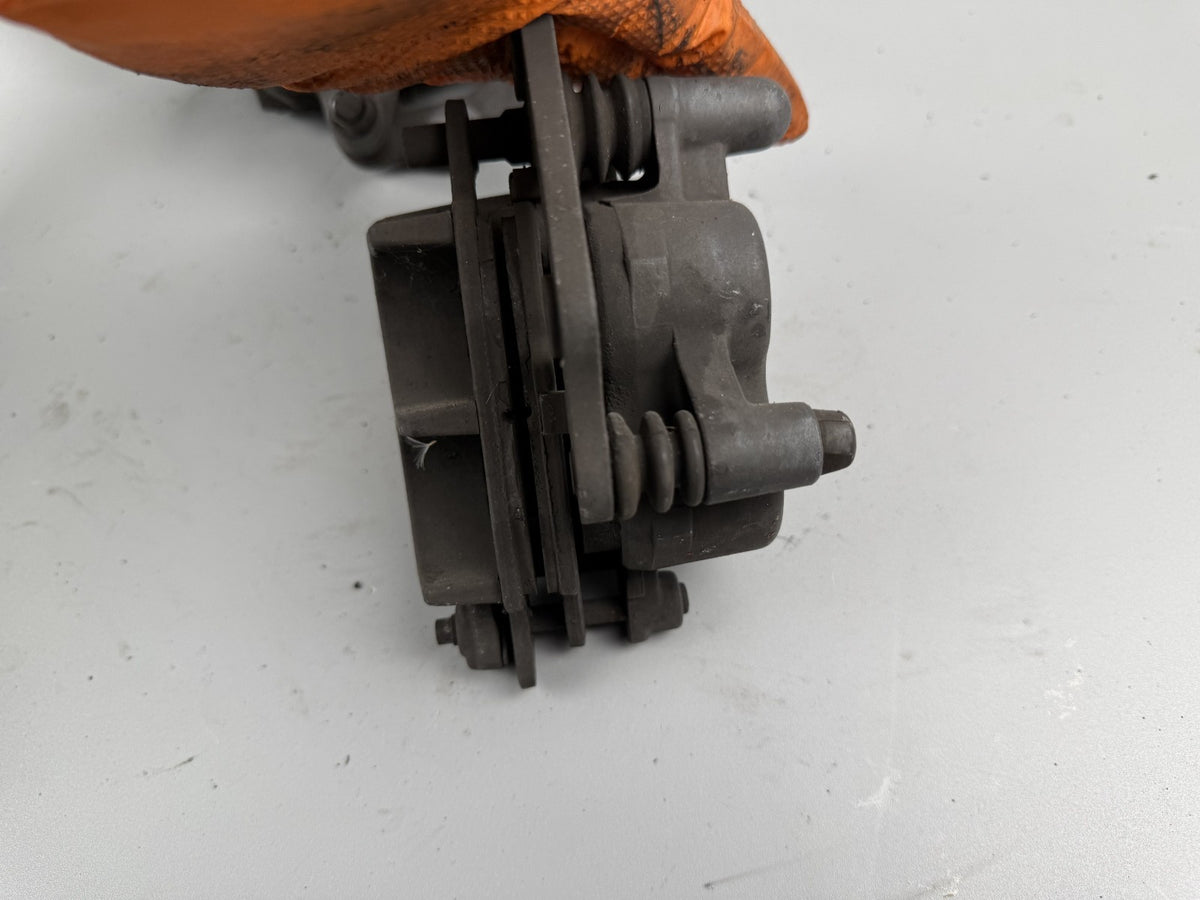 Suzuki GSX 750 AE Inazuma Bremse Bremsanlage Brake Sattel Pumpe vorn front