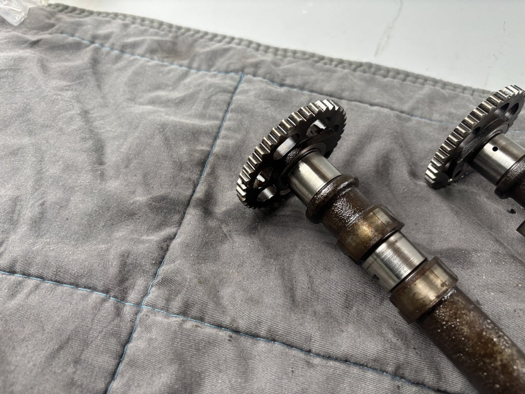 BMW F800 S ST Motor Nockenwellen Einlassnockenwelle Auslasswelle Head