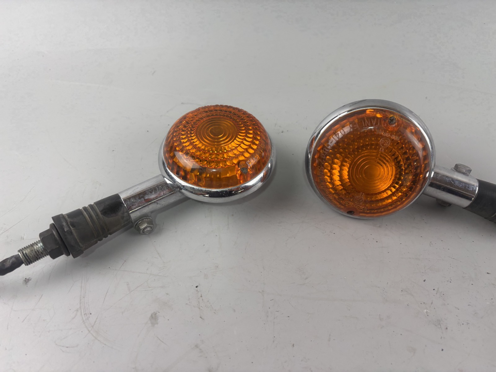 Yamaha XV1100 Virago 3LP Blinker Turn Signal rechts right Lighters