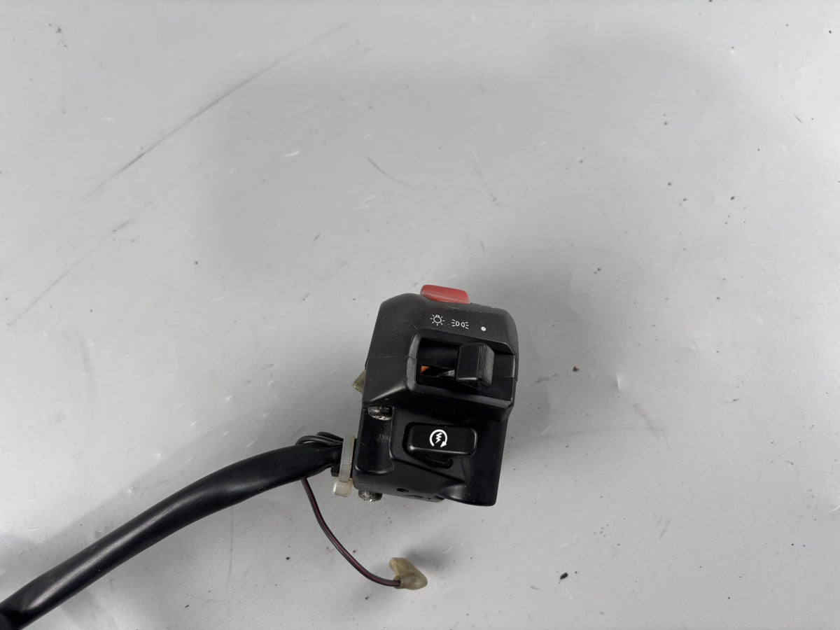 Suzuki GSF600 GN77B Lenkerschalter Switch rechts right electric Handlebar