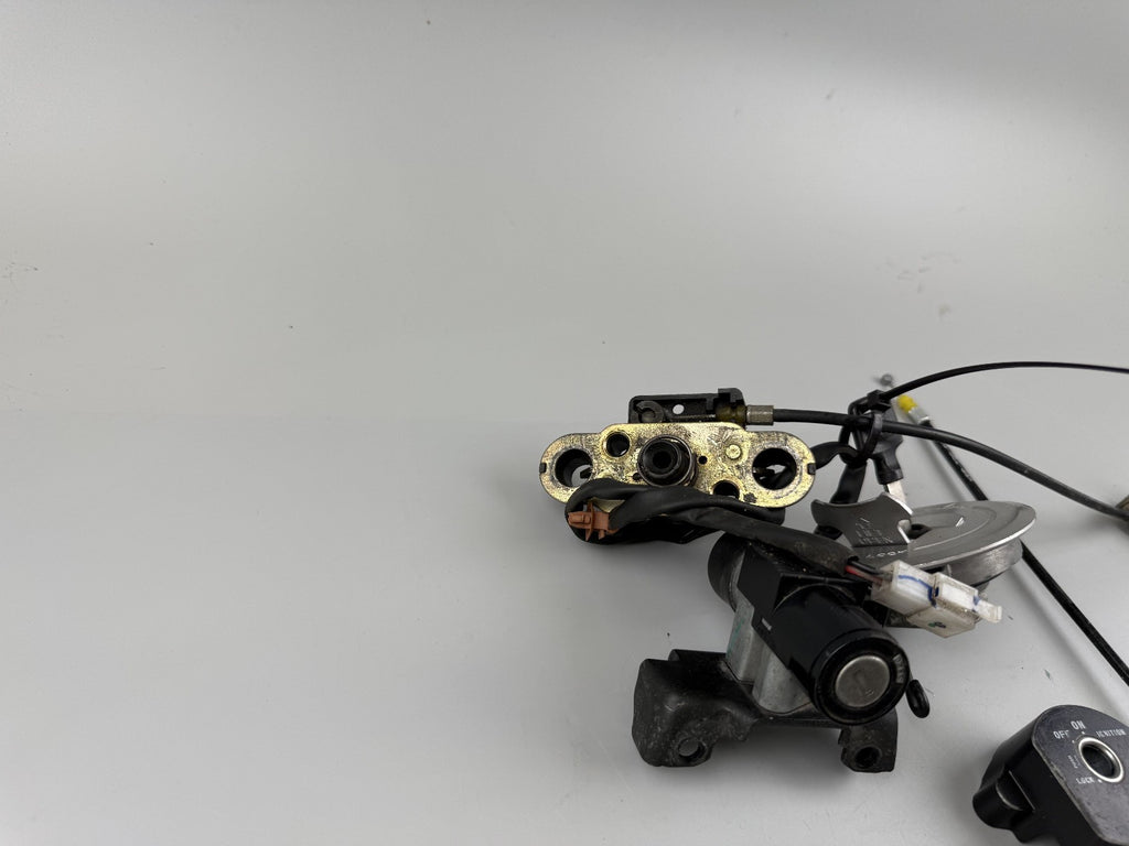 Honda CBR125 JC50 Schlosssatz Sitzbank Zündschloss Key Tankschloss Lock