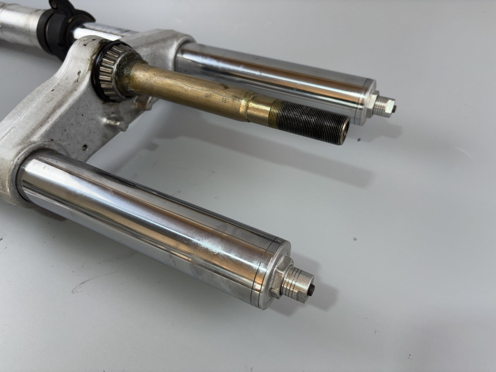 Triumph Daytona 955 T 595 Gabel Standrohr Tauchrohr Fork Absorber Federung front