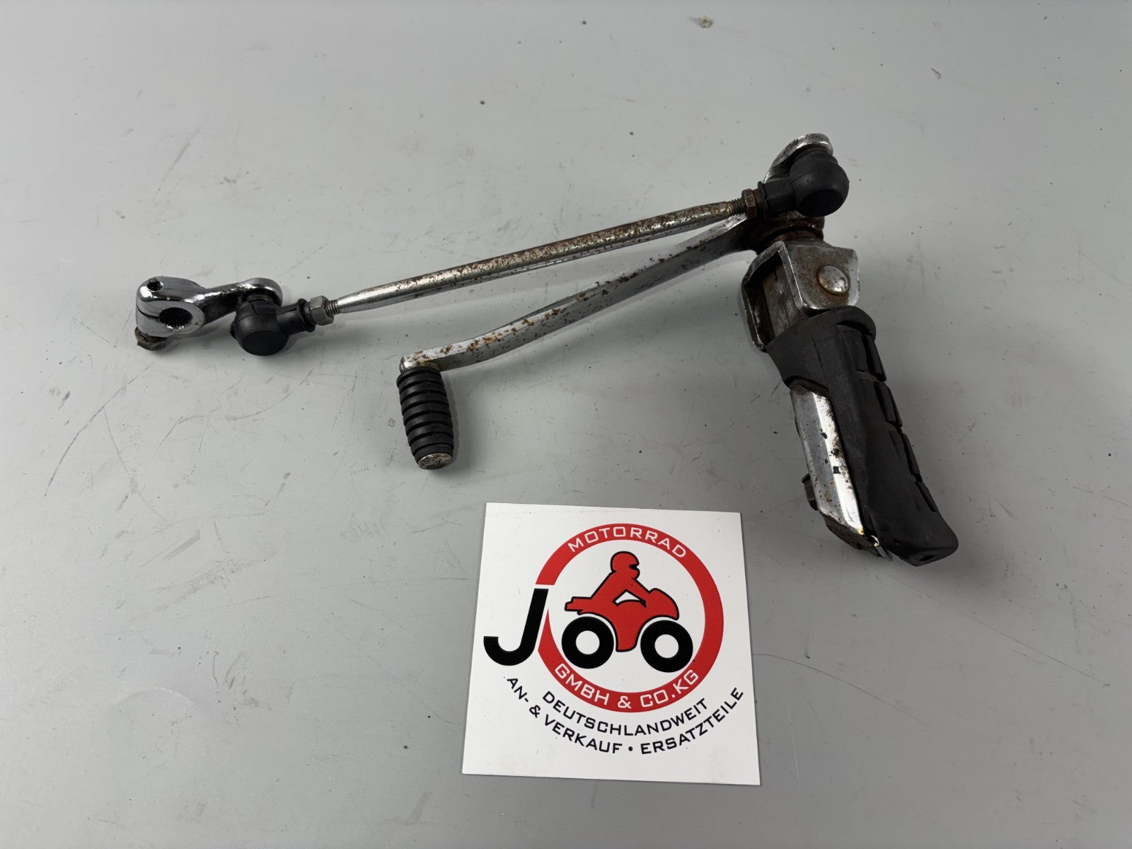 Honda VF 750 F RC15 Schaltung Fußraste Schaltgestänge Switch Step Hanger