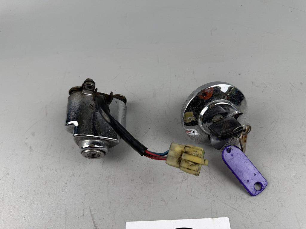 Honda VT600C Shadow Zündschloss Tankschloss Key Ignition Lock