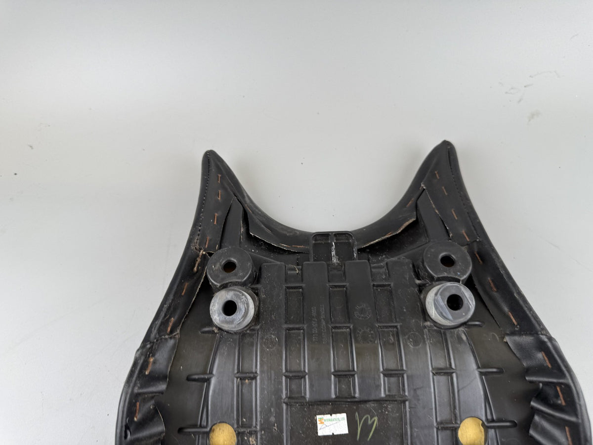 Honda CBR125 JC50 Sitz Sitzbank Seat Fahrer Driver