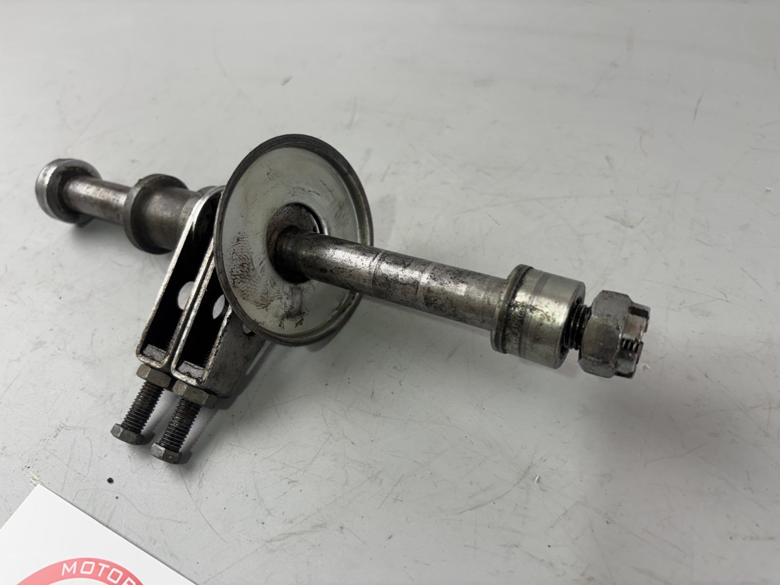 Yamaha XS400 2A2 Achse Hinterradachse Kettenspanner Holder