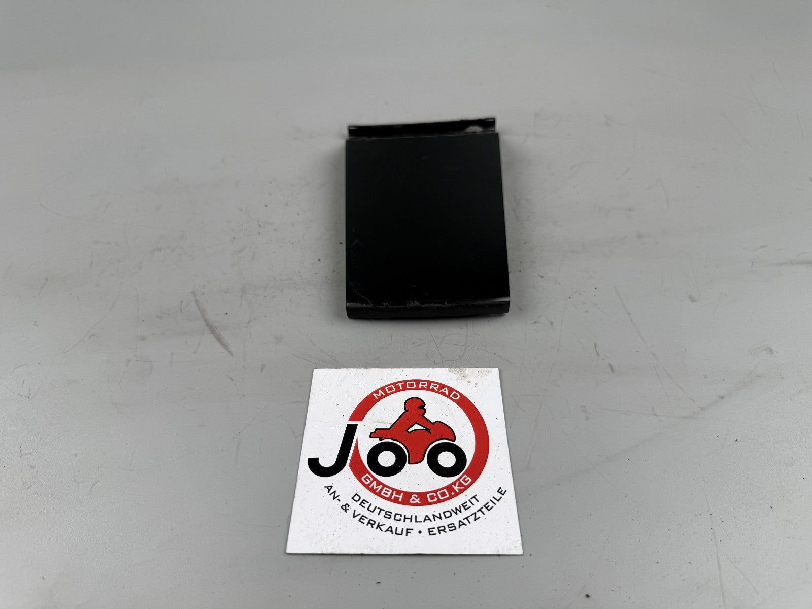 Suzuki GSF600 GN77B Heckverkleidung mitte back Cover Abdeckung hinten