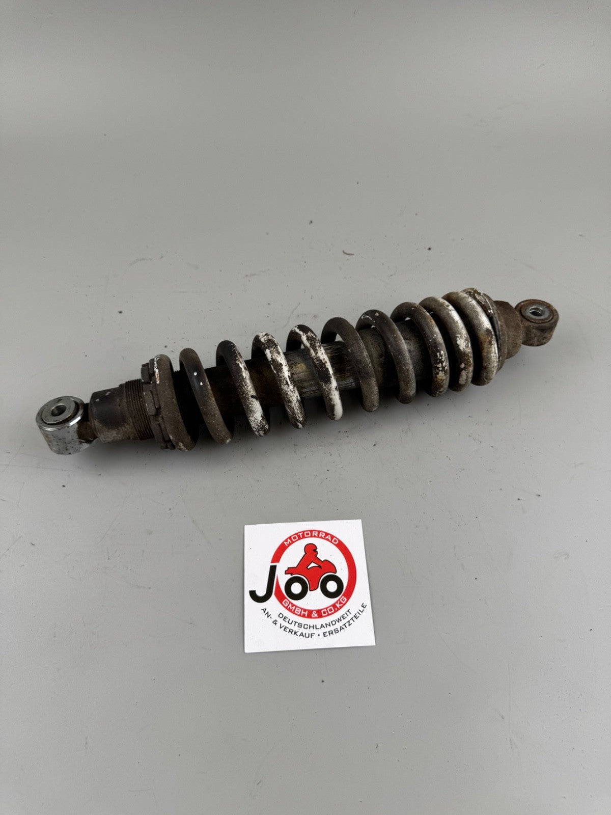 Suzuki DR 125 SF44A Federbein Stoßdämpfer Shock