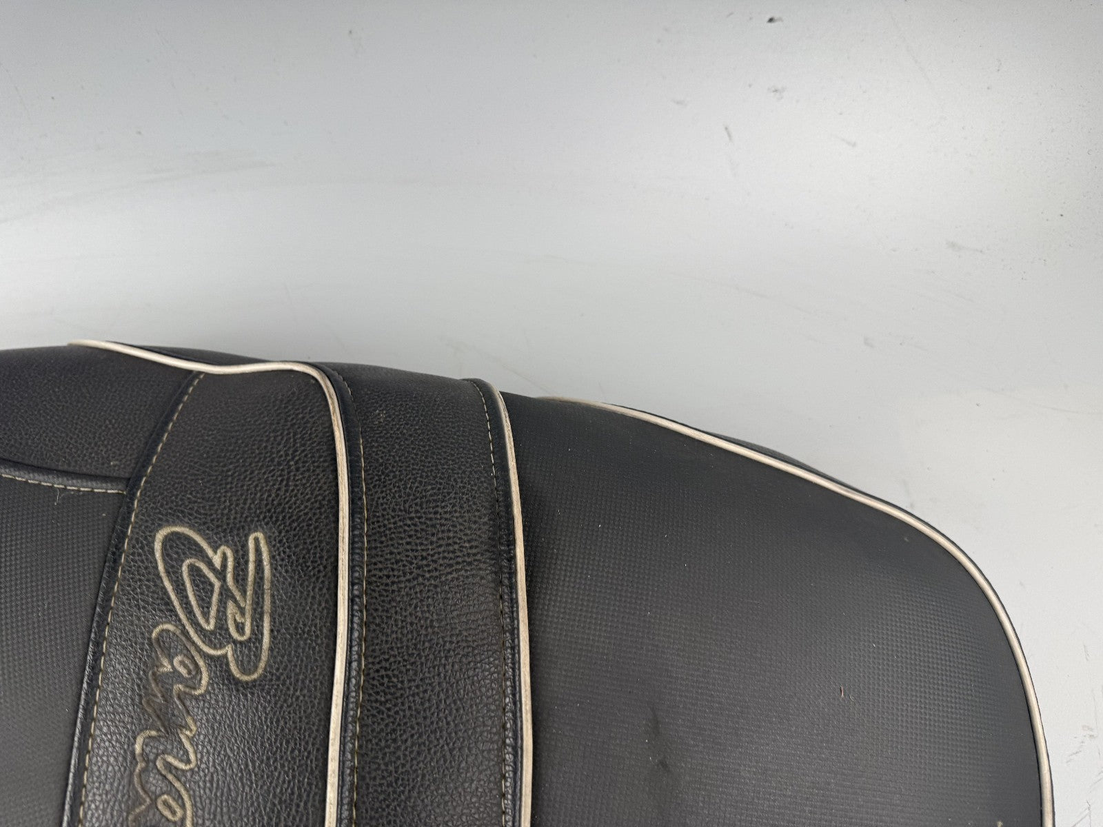 Suzuki GSF600 GN77B Bandit Sitzbank Sitzkissen Seat Sitz Fahrer Beifahrer