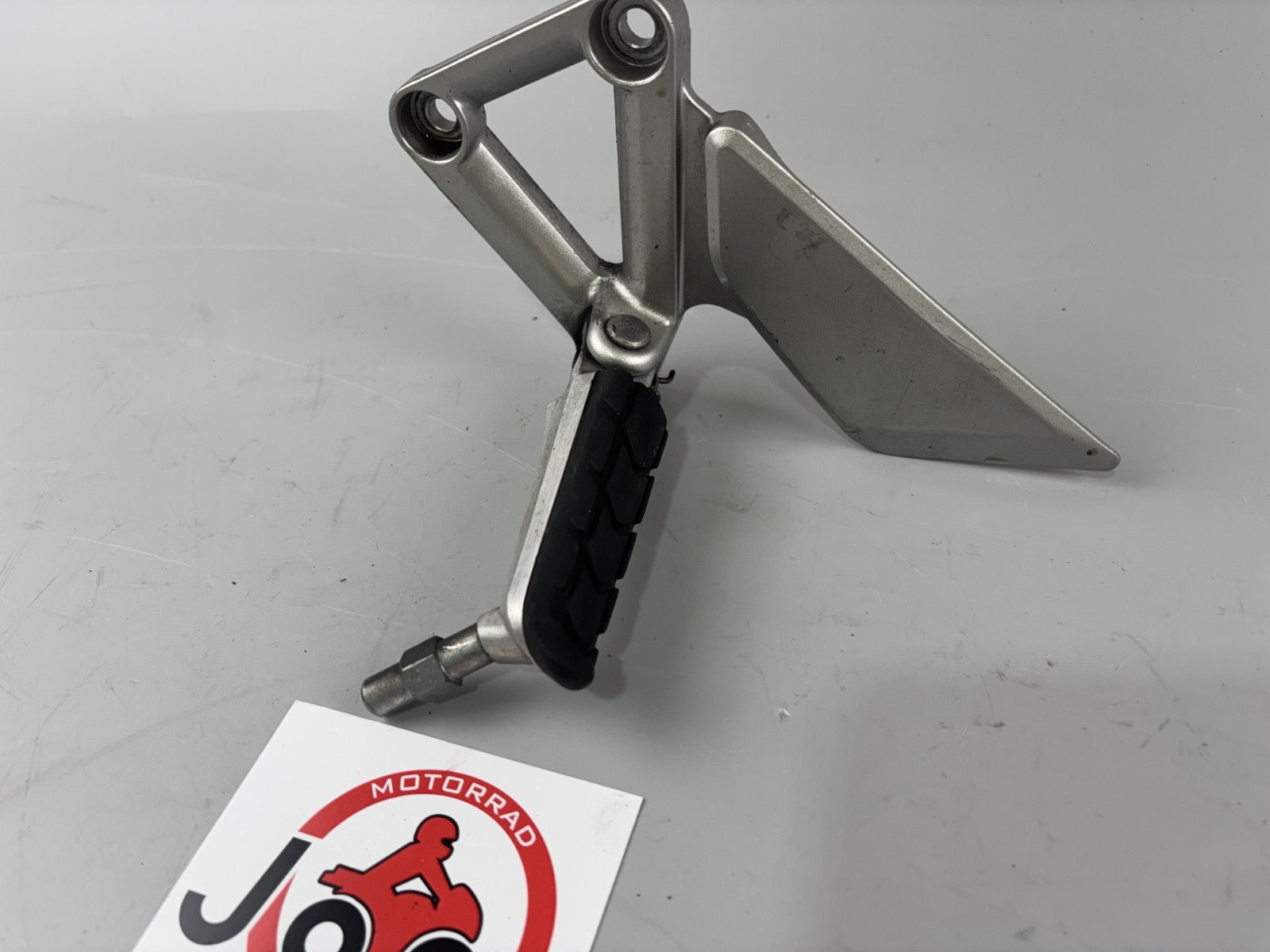 Honda VFR800 RC46/2 VTEC Fussraste Anlage Platte Vorne Links Foot Hangers front