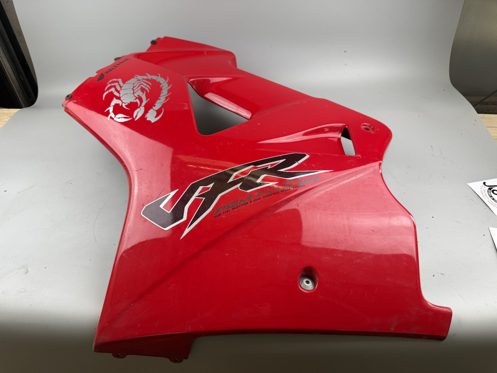 Honda VFR800 RC46 Seitenverkleidung Sidecover links left Abdeckung Deckel