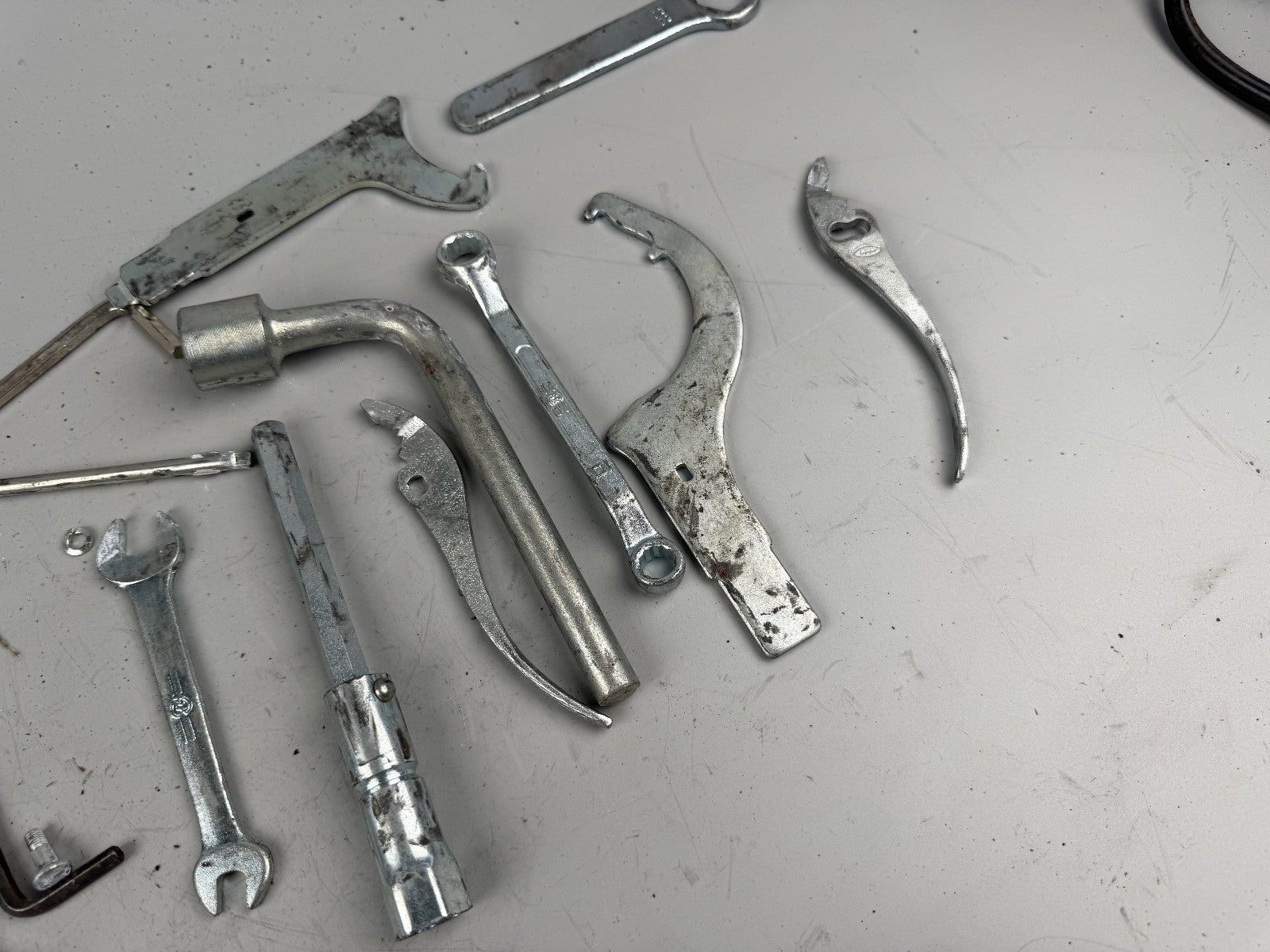 Honda VFR800 RC46 Bordwerkzeug Tools