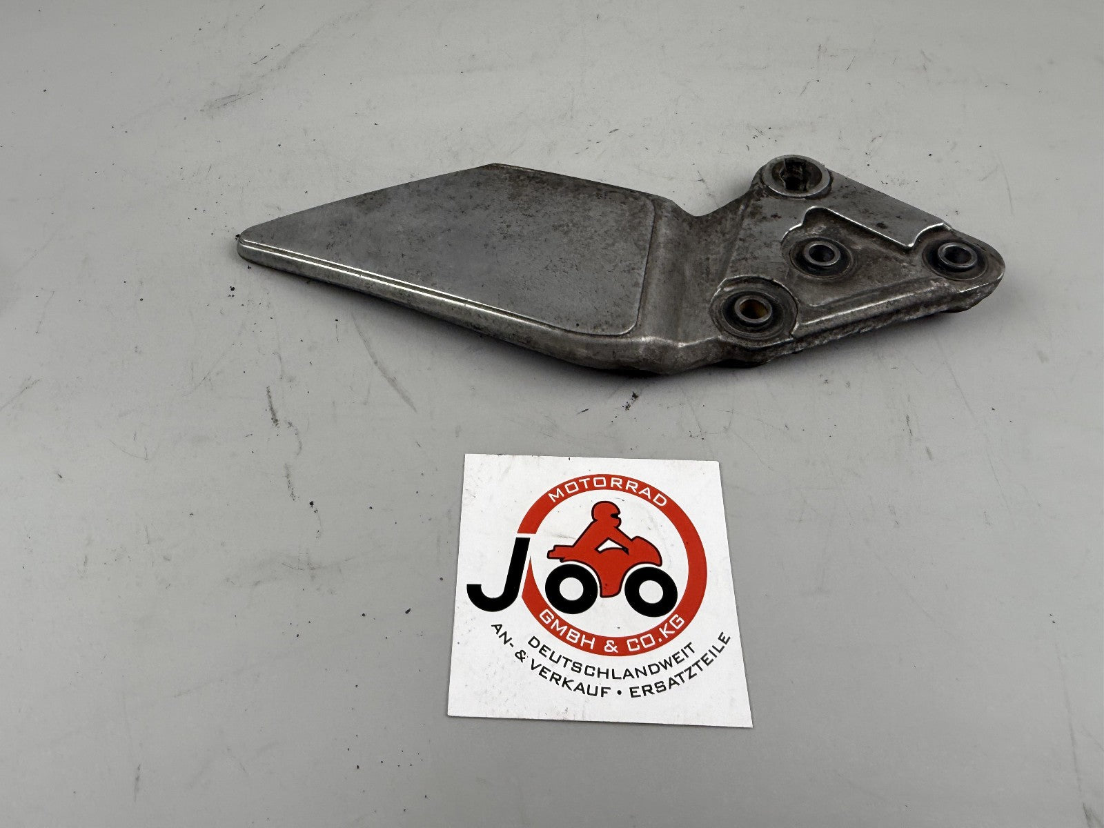 Suzuki GSF600 GN77B Bandit Fußrastenplatte Foot Hangers links left
