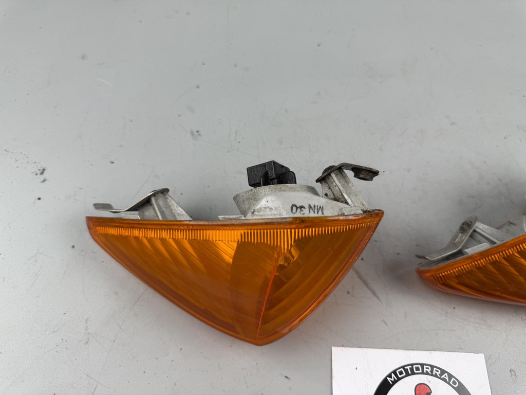 Honda VFR800 RC46 Blinker Blinkerpaar Set vorne front