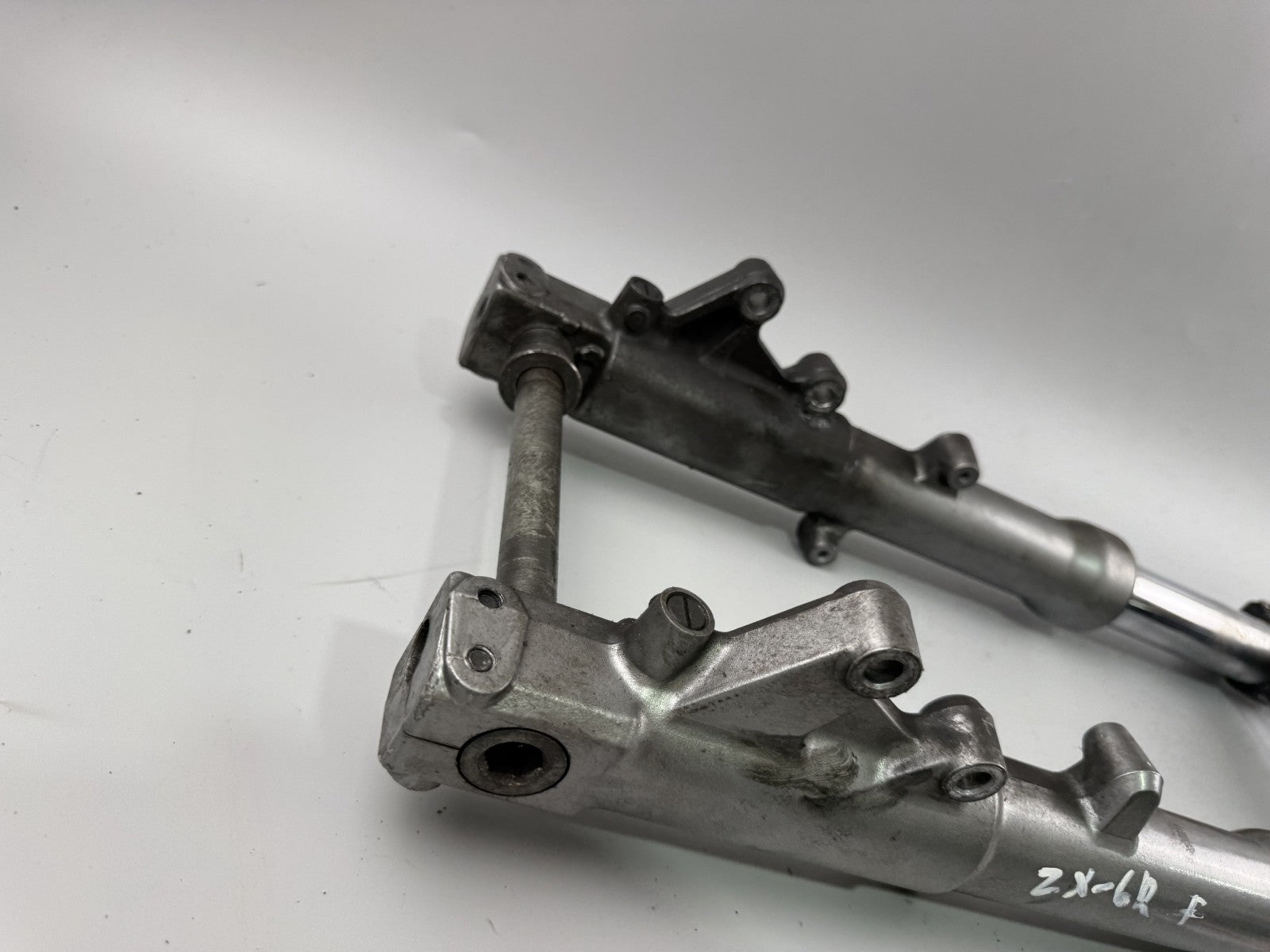 Kawasaki ZX-6R ZX600F Gabel Tauchrohr Standrohr Fork Absorber vorn front