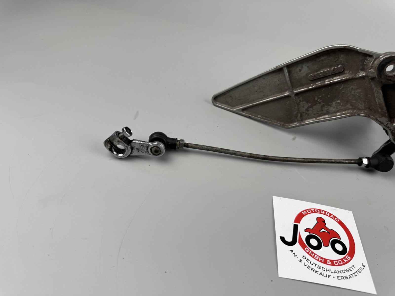 Suzuki GSF600 GN77B Schaltgestänge Fußraste links Fußrastenanlage Foot Hangers