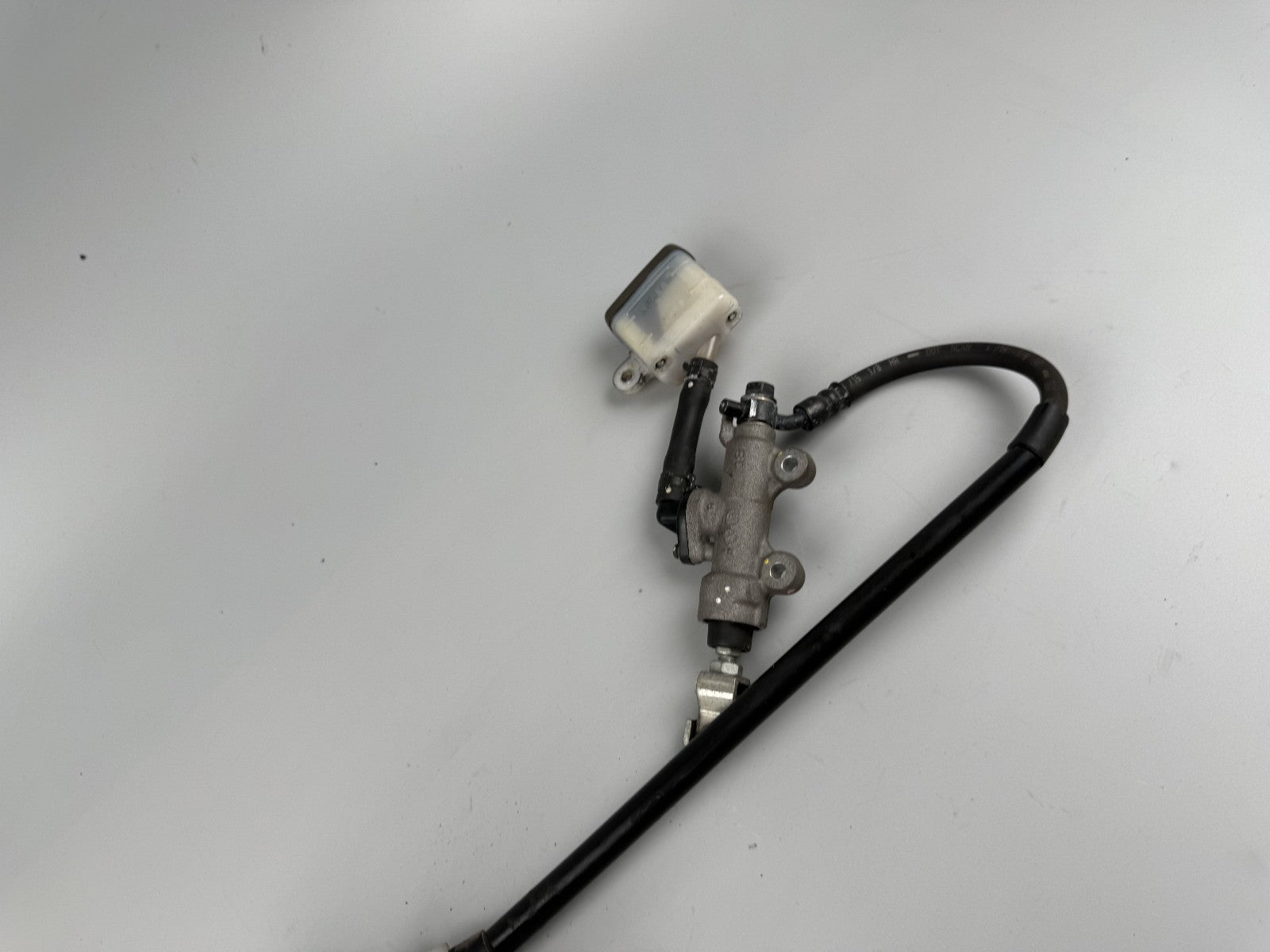 Honda CBR125 JC50 Bremspumpe Bremse Brake Bremssattel hinten back Leitung