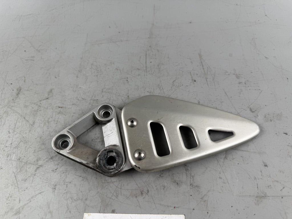 Suzuki GSX-R 600 SRAD AD 97-00 Fußrastenschutz Platte Versenschutz Protect