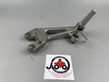 Honda VFR800 RC46 Fußrastenanlage Fußraste Hangers Foot Step hinten back rechts
