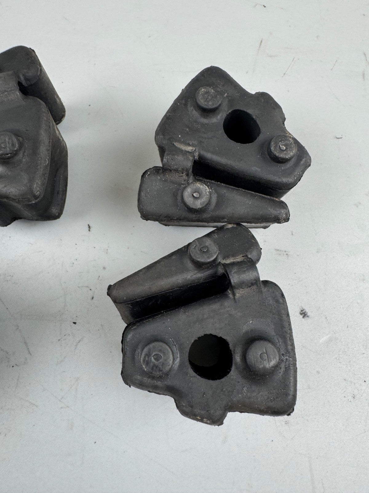 Honda CB 450 N PC14 Rückdämpfer Anfahrgummis Gummi