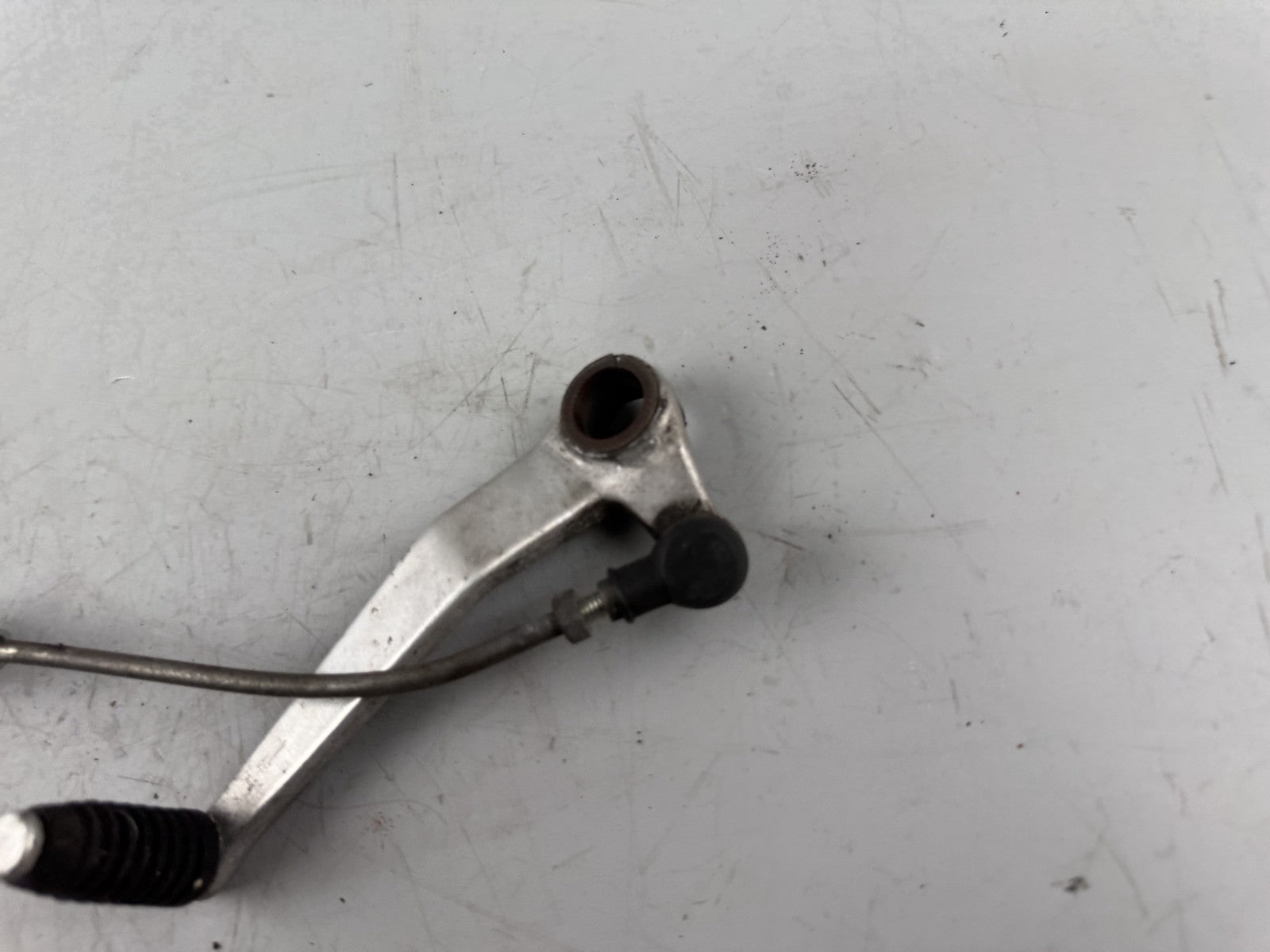 Suzuki SV650 S AV Schaltgestänge Schaldpedal Schaltung Stange verbogen