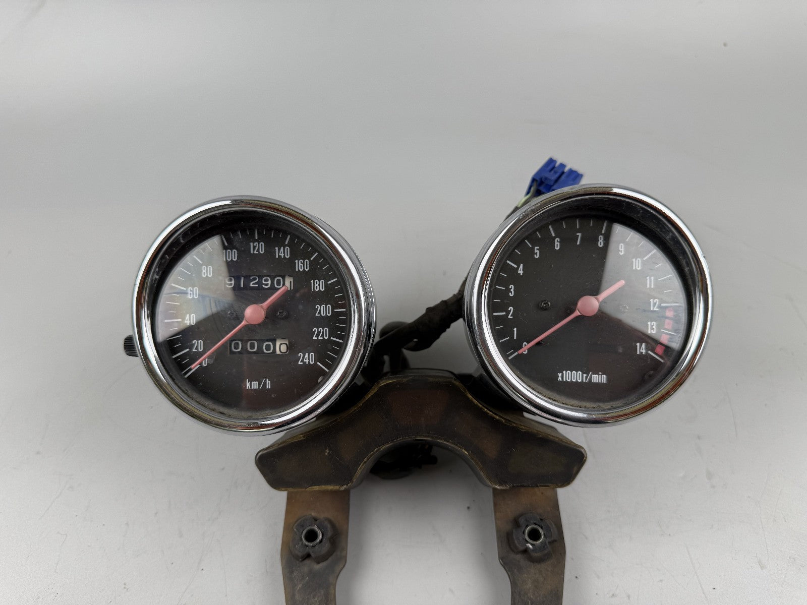 Suzuki GSF600 GN77B Bandit Tacho Instrumente Speedometer Cockpit DZM Drehzahl