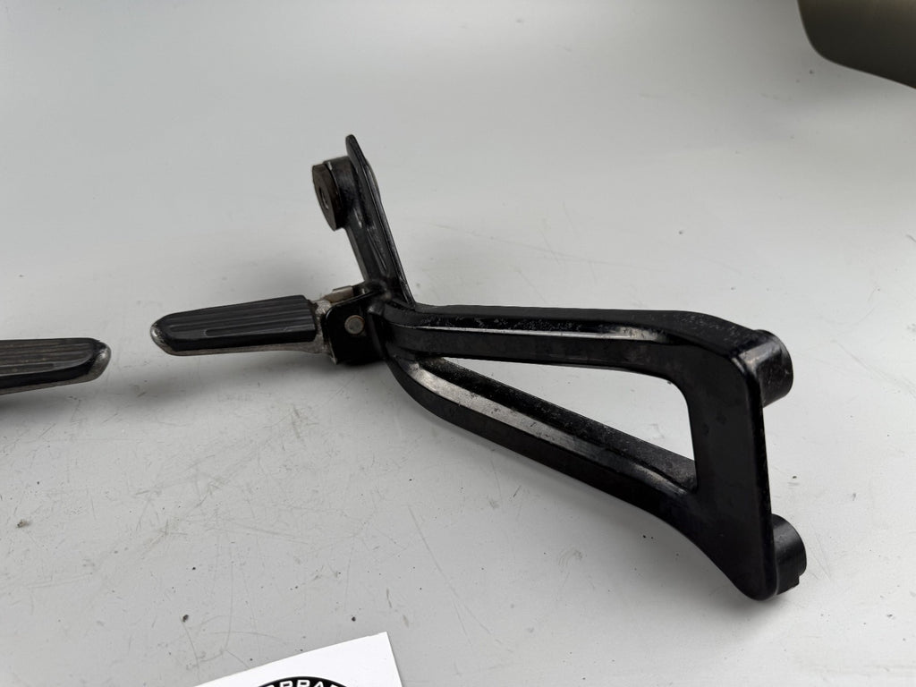 Suzuki GSX750 AE Inazuma Soziusfußrastenhalter Holder back hinten