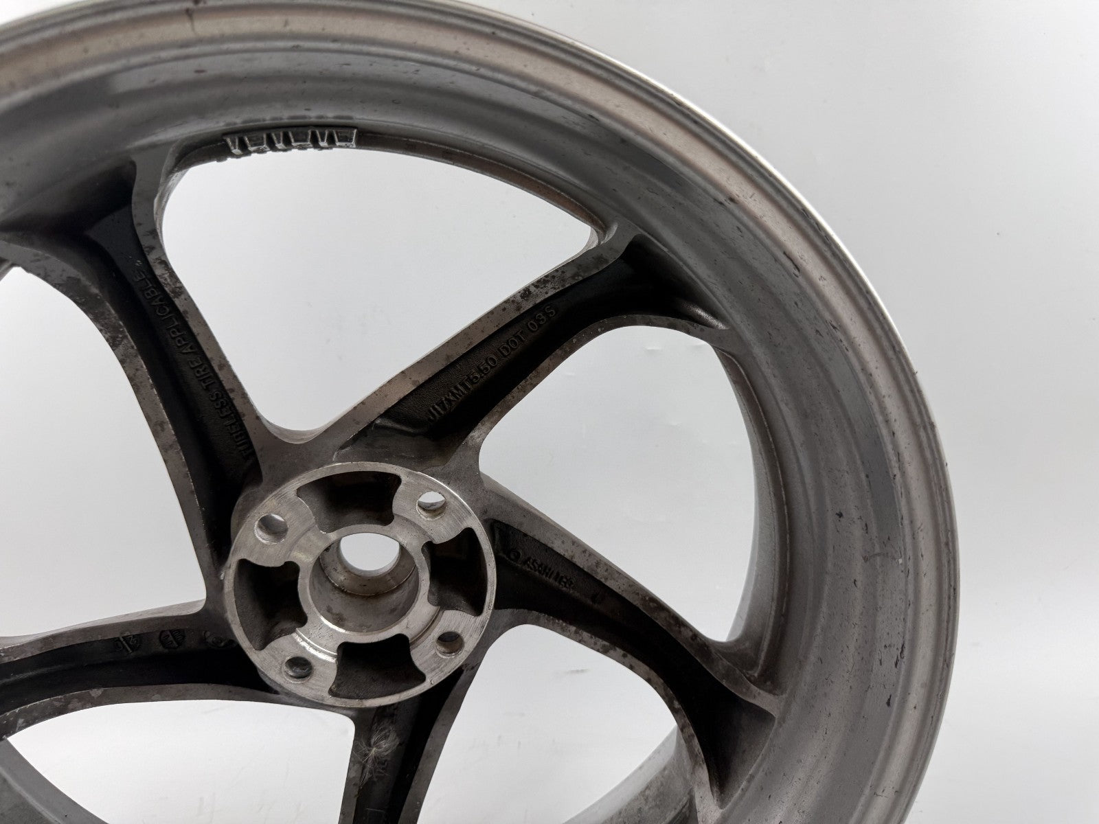 Honda VFR800 RC46 Hinterradfelge Felge Rim Rad Speichen back hinten