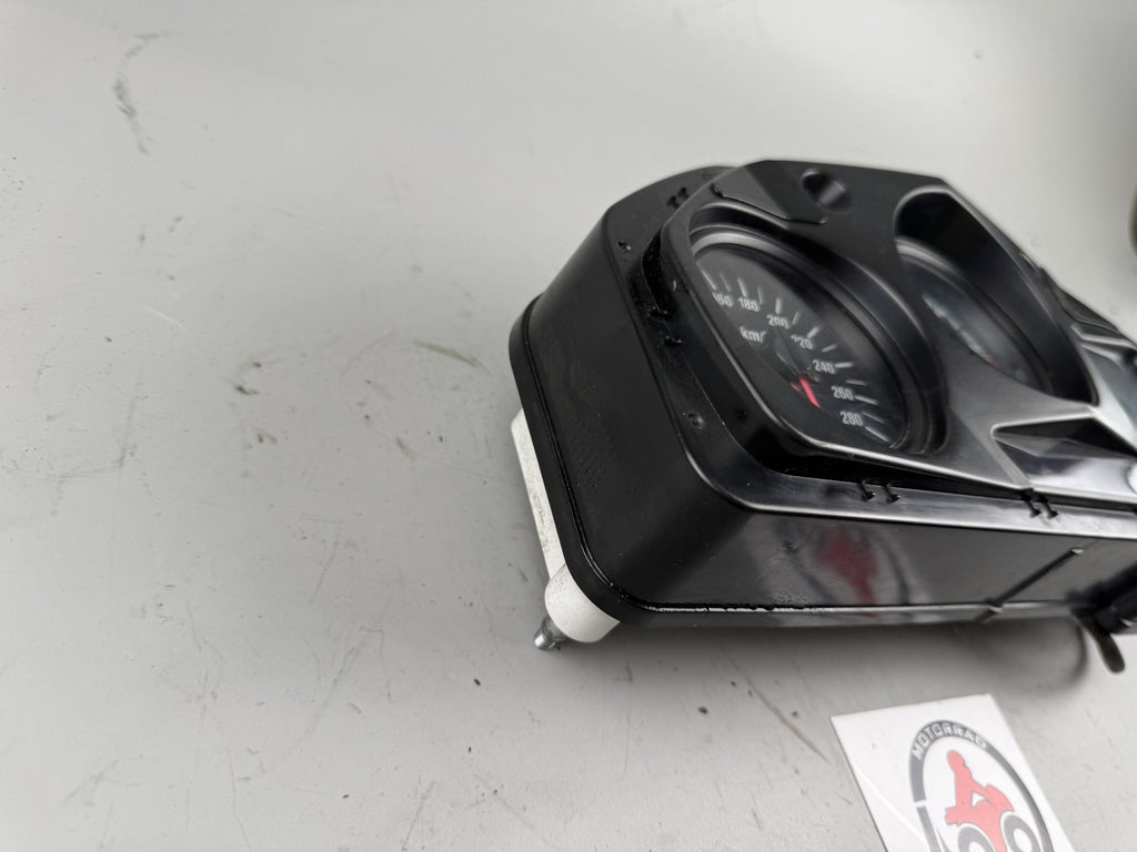Honda VFR800 RC46 Tacho Cockpit Speedometer DZM Drehzahlmesser Instrumente