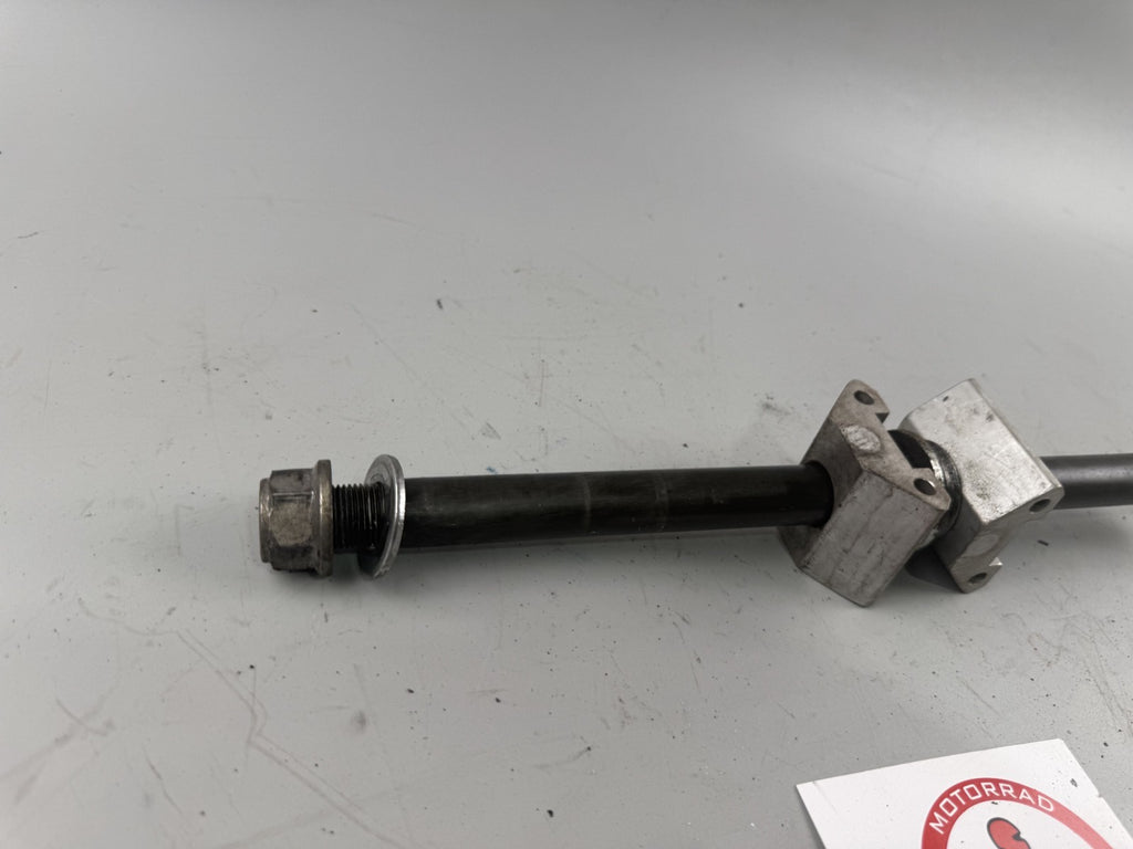 Yamaha XJR1300 RP02 Achse hinten back Aufhängung Schwinge