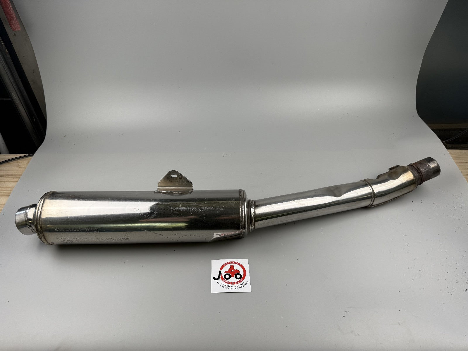 Suzuki GSF600 GN77B Exhaust Auspuff Engine Auslass Endtopf Schalldämpfer