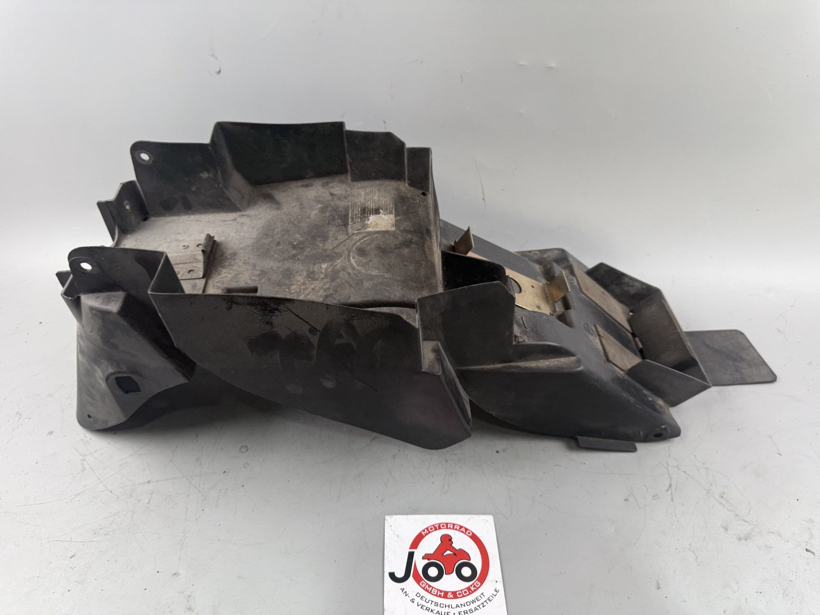 Suzuki GSX-R 600 SRAD AD 97-00 Heckuntersicht Radlauf Fender Innenverkleidung