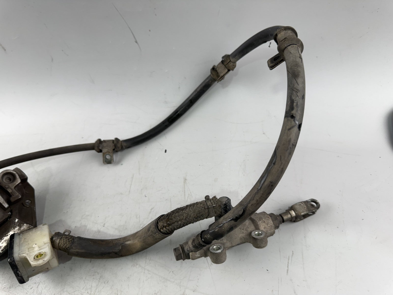 Honda NTV650 revere RC33 Bremsanlage Brake Bremse Sattel Pumpe vorne front