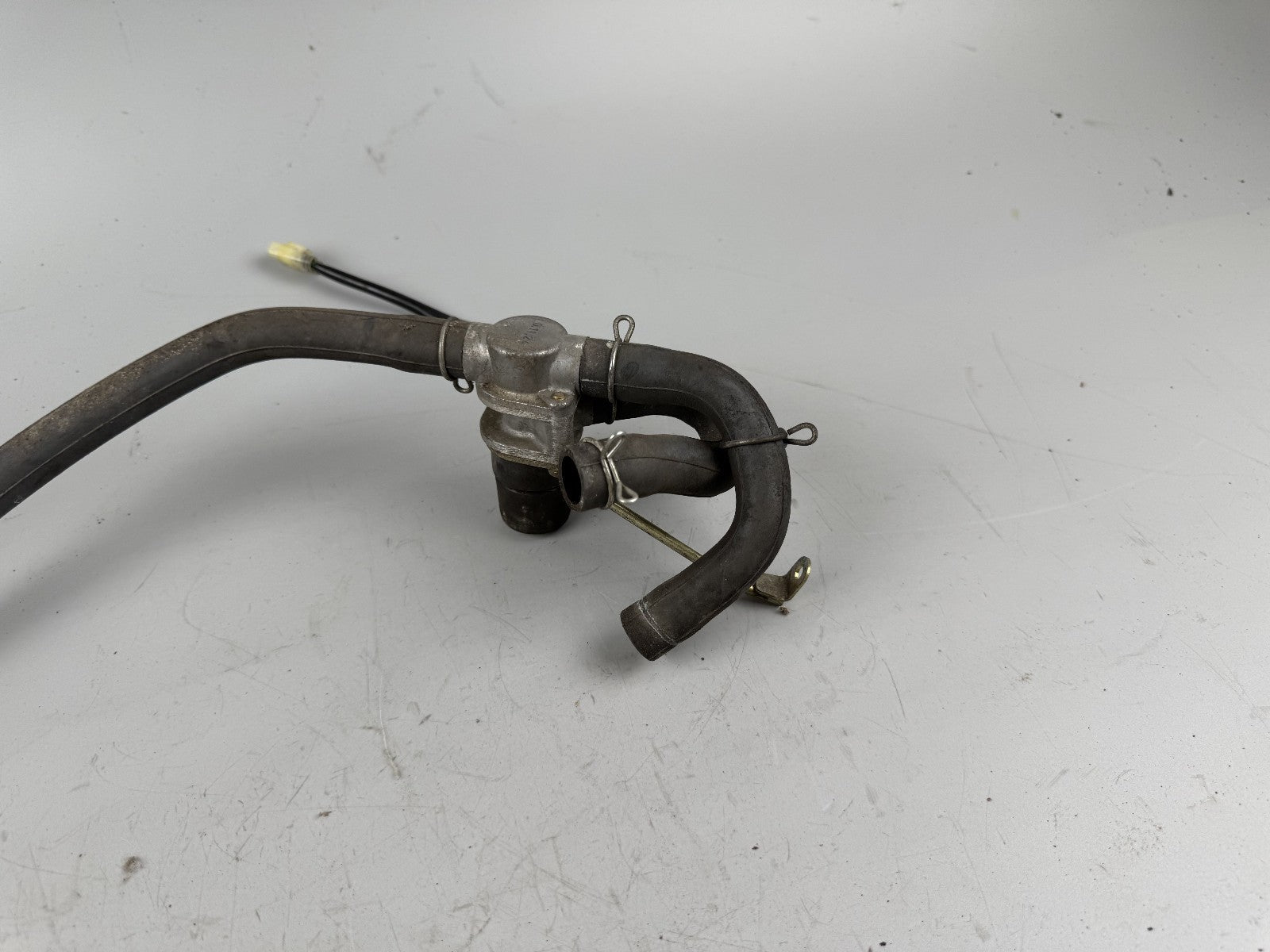 Honda VFR800 RC46 Kühler Wasser Leitung Liquid