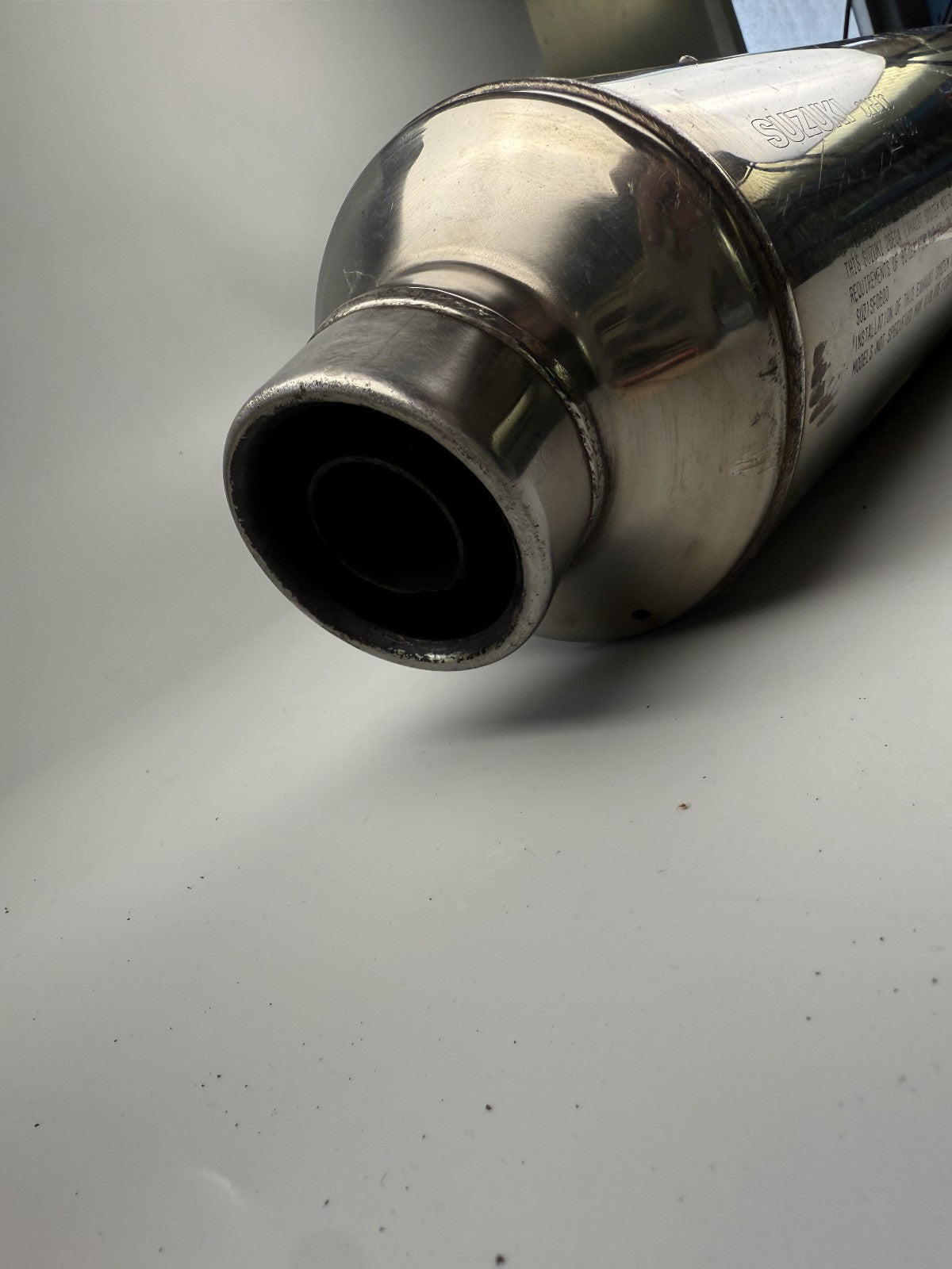 Suzuki GSF600 GN77B Exhaust Auspuff Engine Auslass Endtopf Schalldämpfer