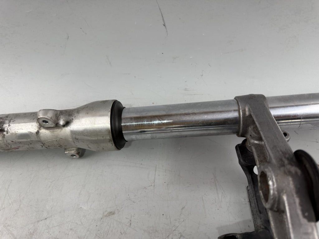 Honda NTV650 revere RC33 Gabel Standrohr Tauchrohr Fork Absorber Federung