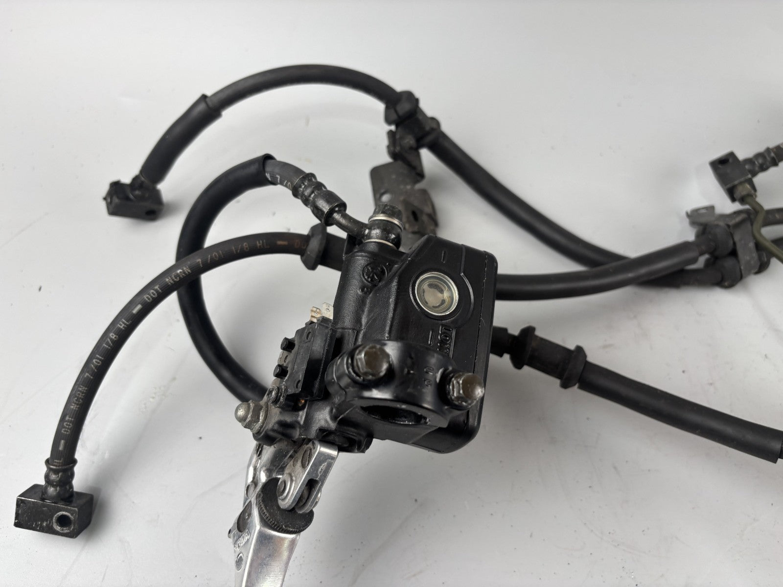 Honda VFR800 RC46/2 VTEC Bremse Bremsanlage Brake Sattel Pumpe front vorne