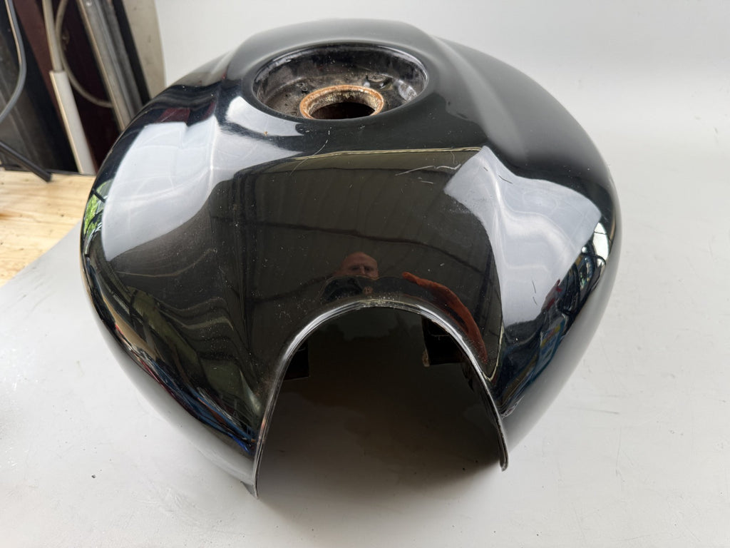 Honda CB750 Sevenfifty RC42 Tank Benzintank Kraftstofftank Gas Gasoline