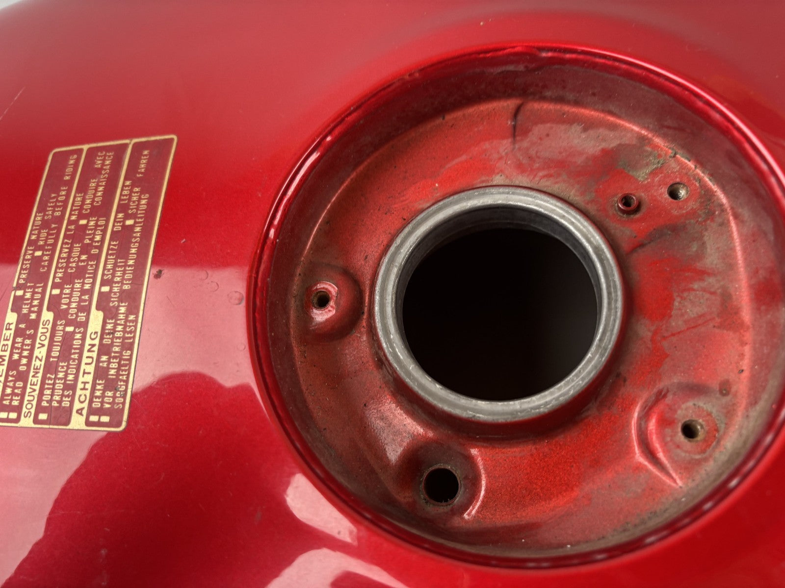 Honda NTV650 revere RC33 Benzintank Tank Fuel Gas Kraftstoff Treibstoff