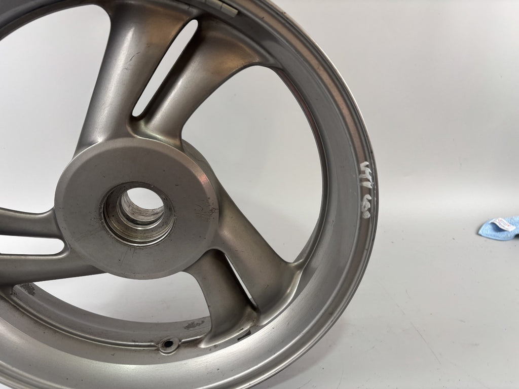 Honda NTV650 revere RC33 Vorderradfelge Felge Rim Rad vorne front Reifen Rad