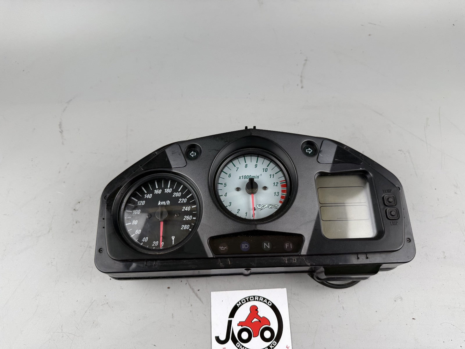 Honda VFR800 RC46 Tacho Cockpit Speedometer DZM Drehzahlmesser Instrumente